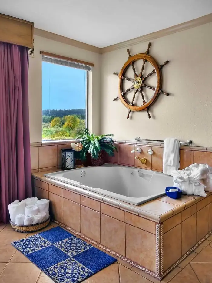 The Coachman Inn & Suites