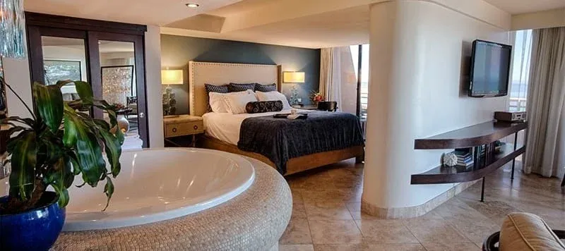 Pismo Beach Hotels with Jacuzzi in Room