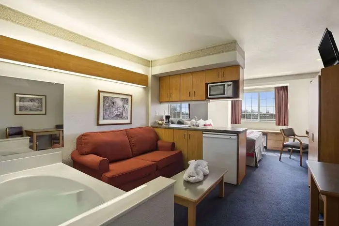 Ramada Limited by Wyndham, Bloomington I-55 & I-74 IL
