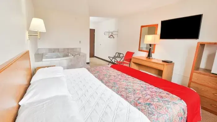 OYO Hotel Pipestone MN, Canterbury Park