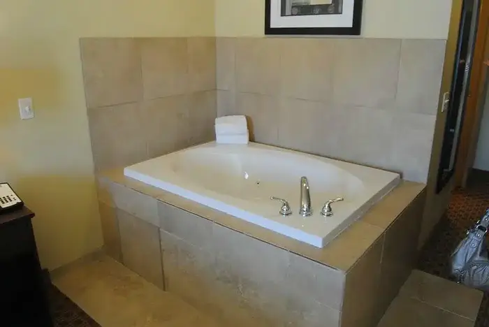 Cobblestone Inn and Suites - Linton