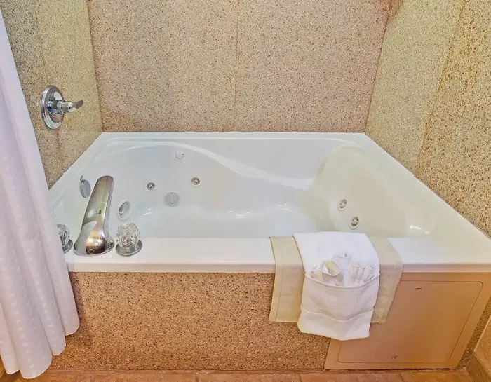 Holiday Inn Express & Suites Dyersburg by IHG