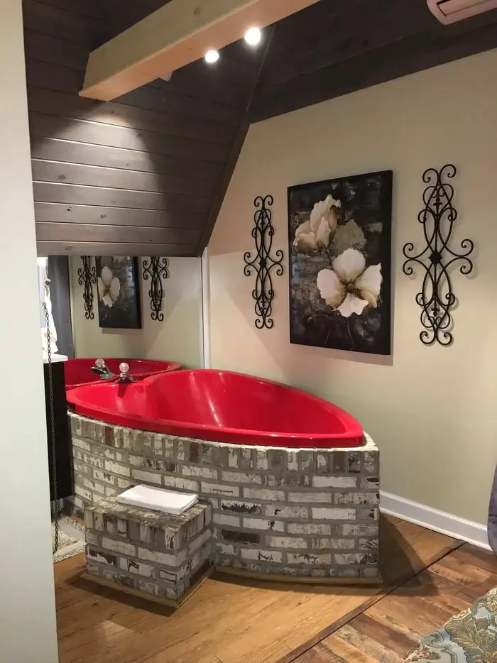 Honeymoon Hills Cabin Rentals