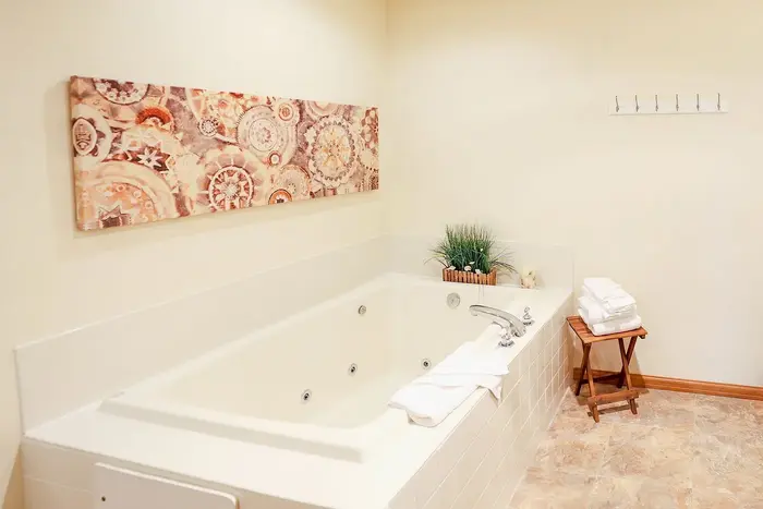 Glidden Lodge Beach Resort