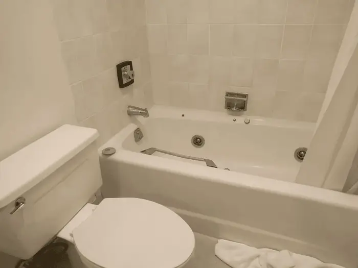 Stamford Suites