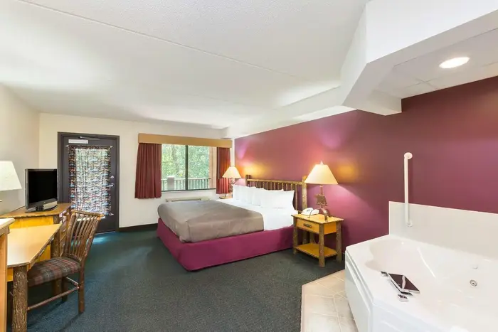 AmericInn by Wyndham Wisconsin Dells