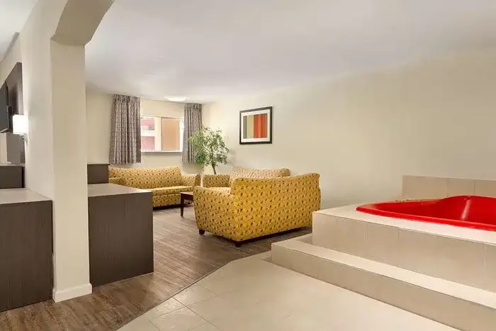 Days Inn by Wyndham Lawton