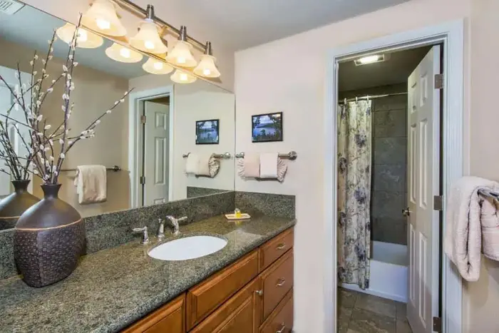 Tahoe Lakeshore Lodge and Spa