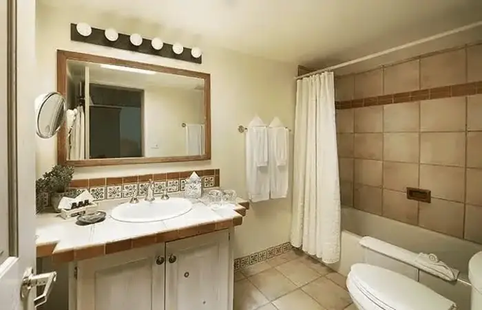 Inn on the Alameda