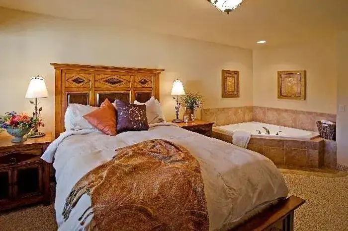 Aspen Condominiums at Icicle Village Resort