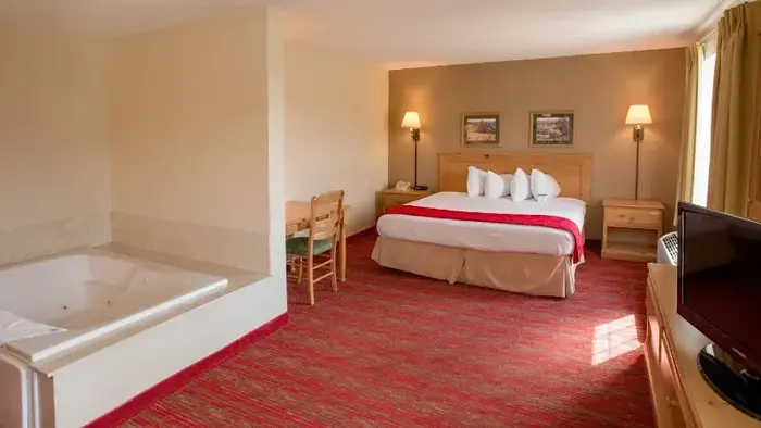 Summerset Hotel & Suites