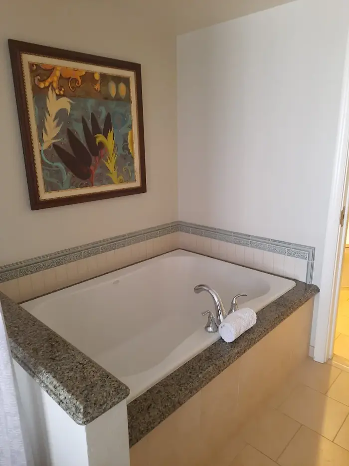 Craigshire Suites - Arlington