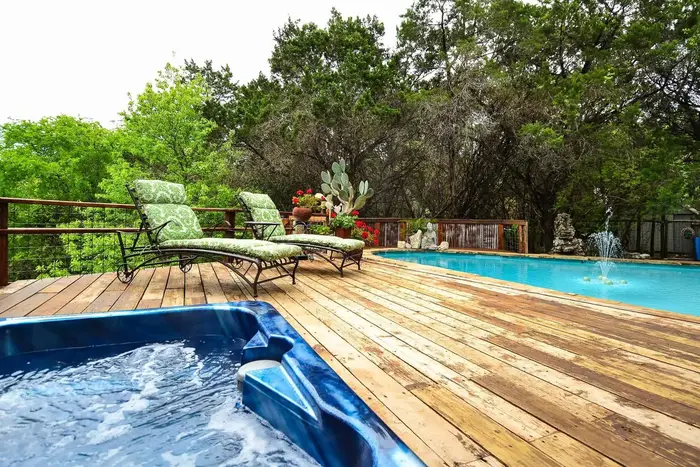 Casa del Sol Bed and Breakfast at Lake Travis